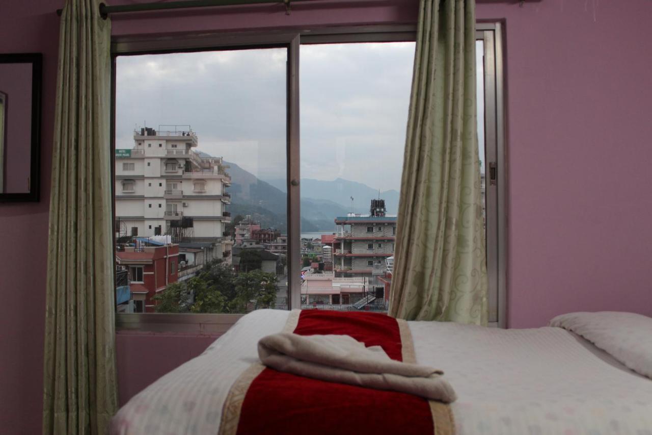Hotel Snow Leopard Pokhara Buitenkant foto
