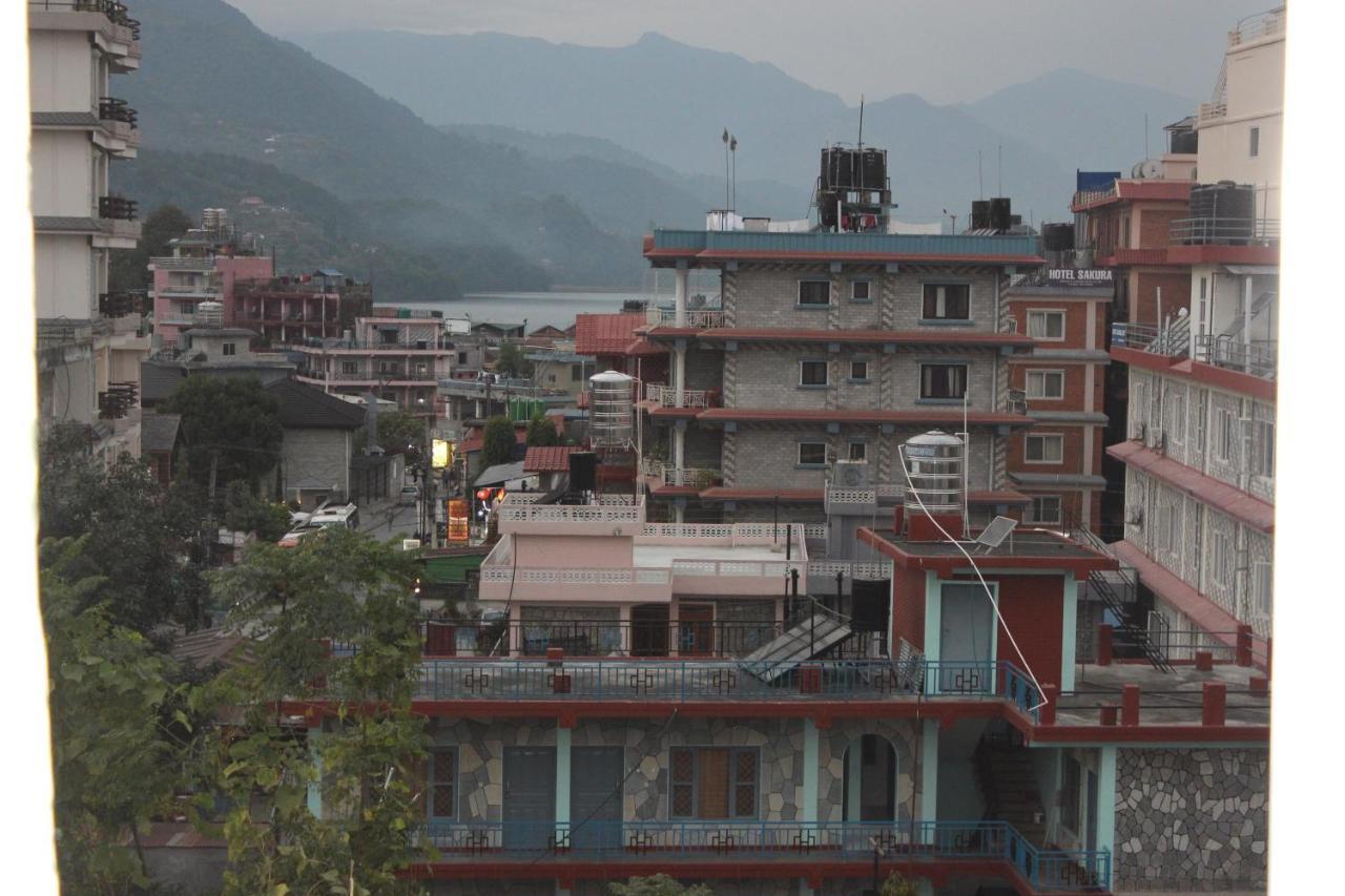 Hotel Snow Leopard Pokhara Buitenkant foto