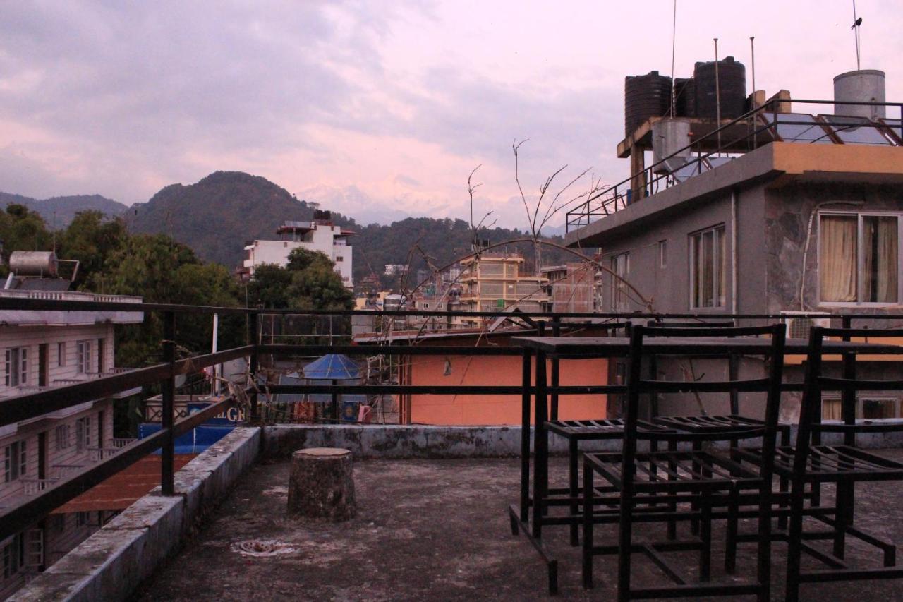 Hotel Snow Leopard Pokhara Buitenkant foto