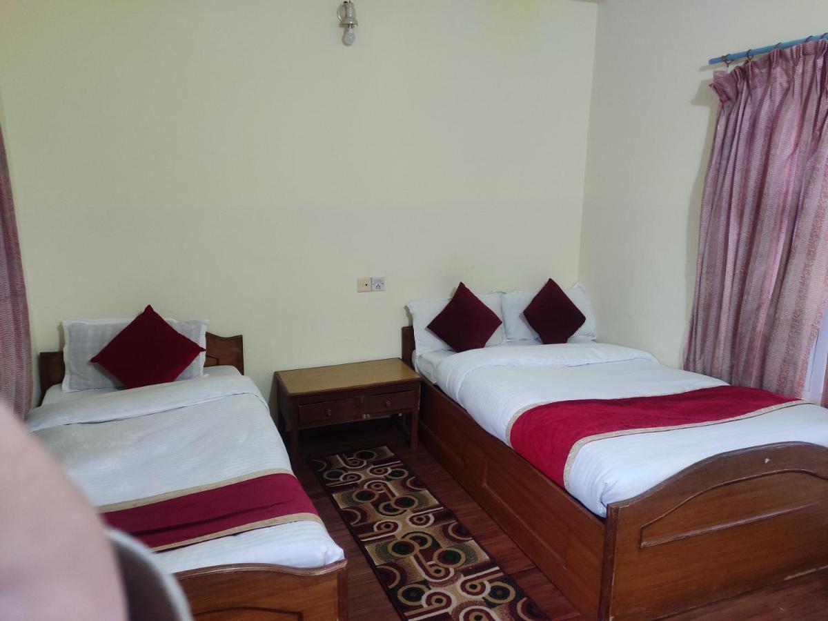 Hotel Snow Leopard Pokhara Buitenkant foto